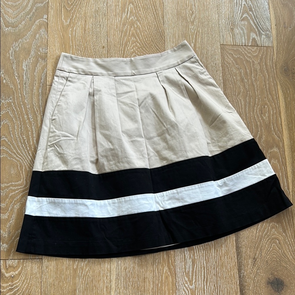 White House Black Market Skirt